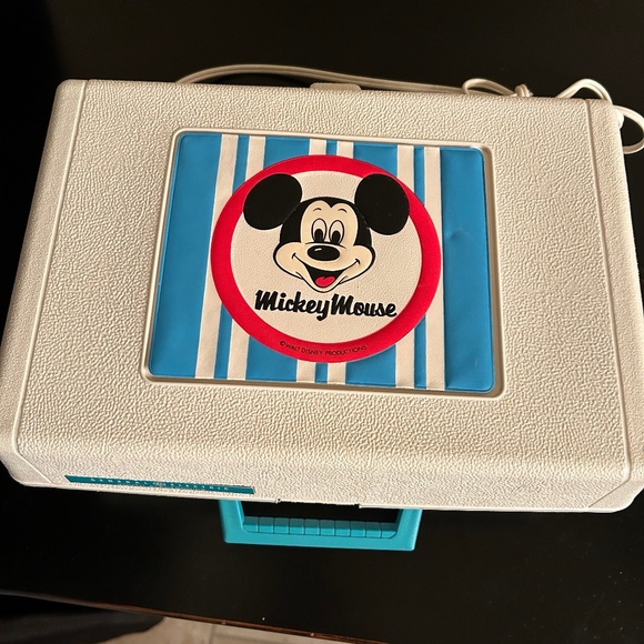 Walt Disney Mickey Mouse Record Player. Authentic. Vintage - Picture 1 of 15